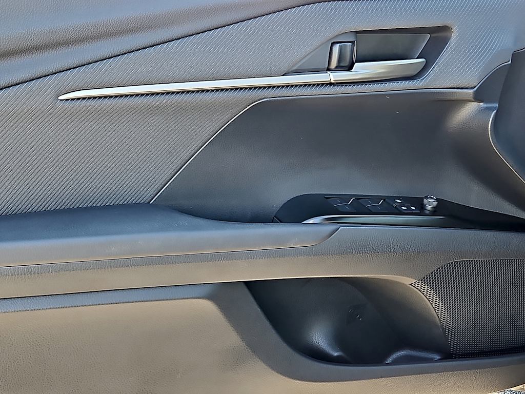 Thumbnail: 2025 Toyota Camry - 20