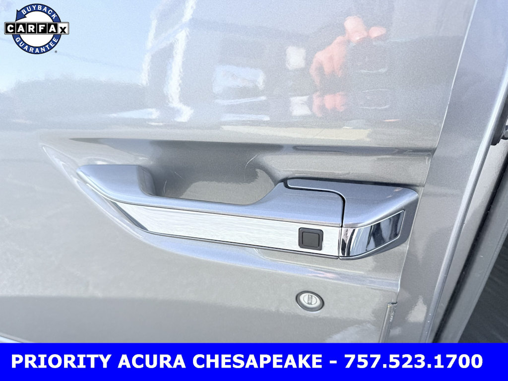 Thumbnail: 2014 Honda Odyssey - 17