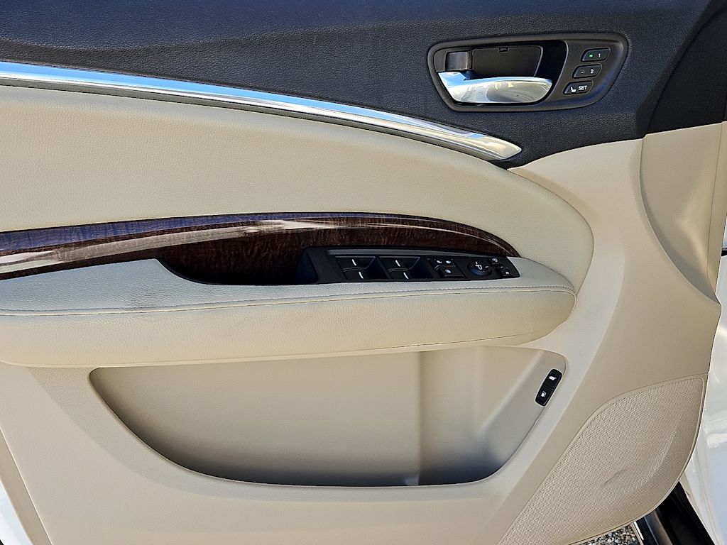 Thumbnail: 2017 Acura MDX - 22
