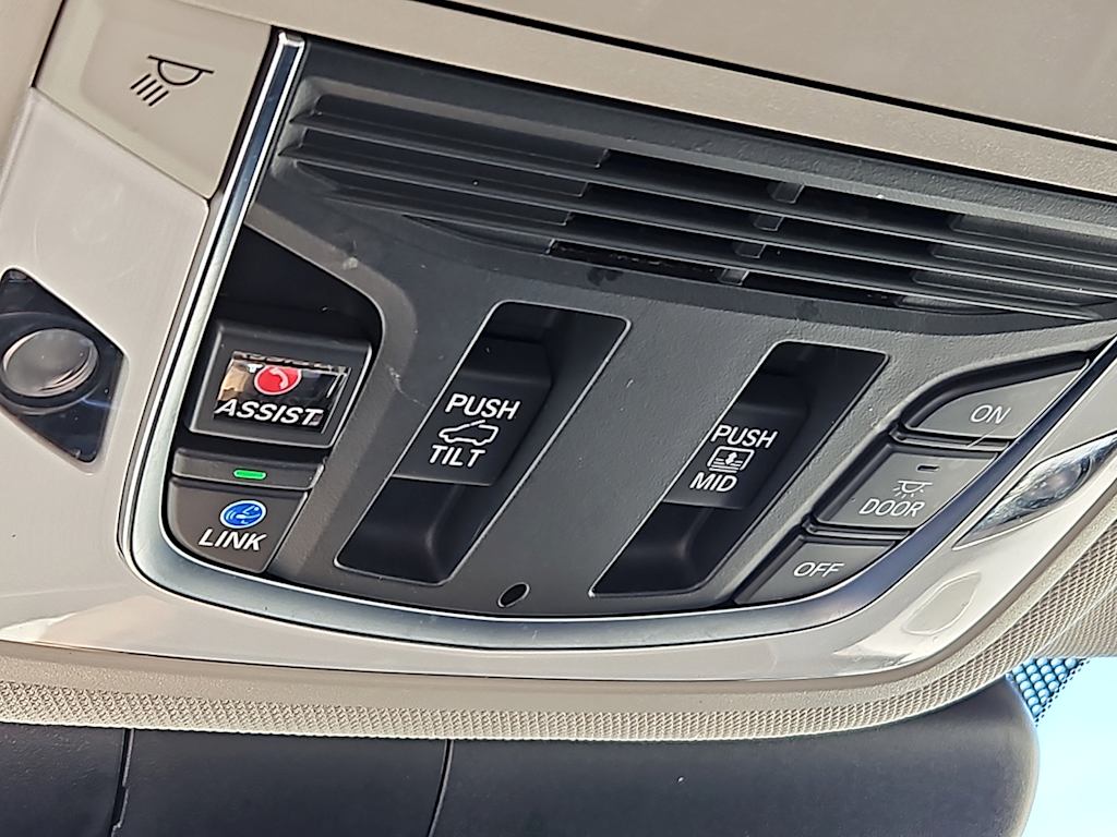 Thumbnail: 2024 Acura RDX - 30
