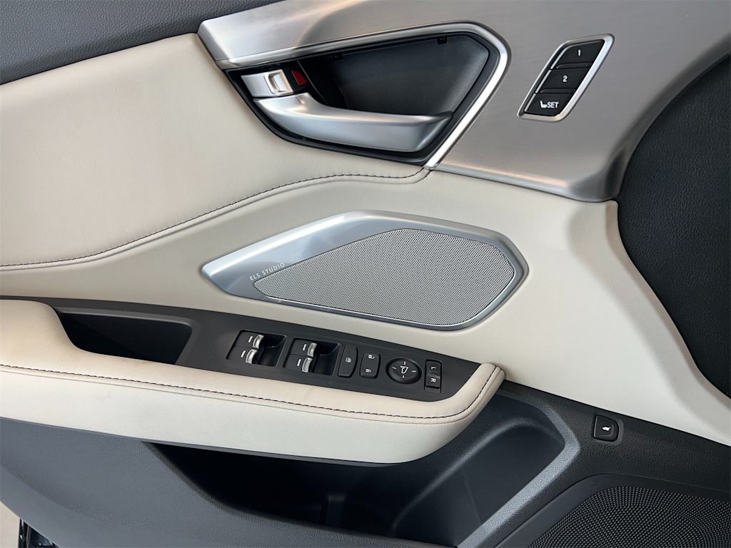 Thumbnail: 2025 Acura RDX - 19