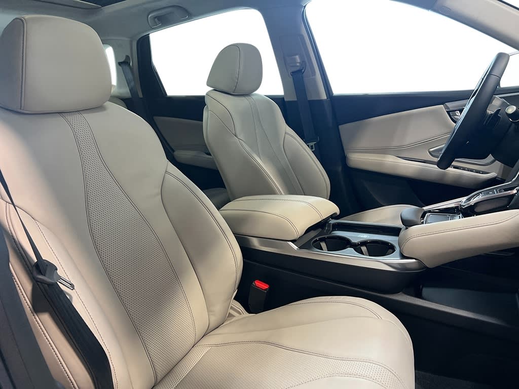 Thumbnail: 2025 Acura RDX - 33