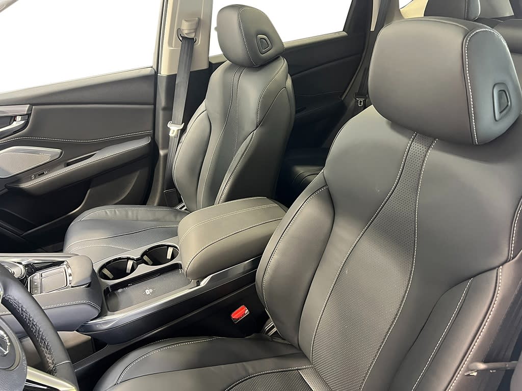 Thumbnail: 2025 Acura RDX - 11