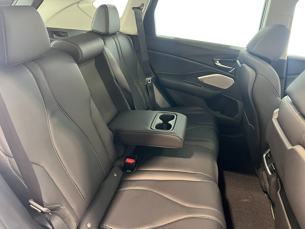 Thumbnail: 2025 Acura RDX - 37