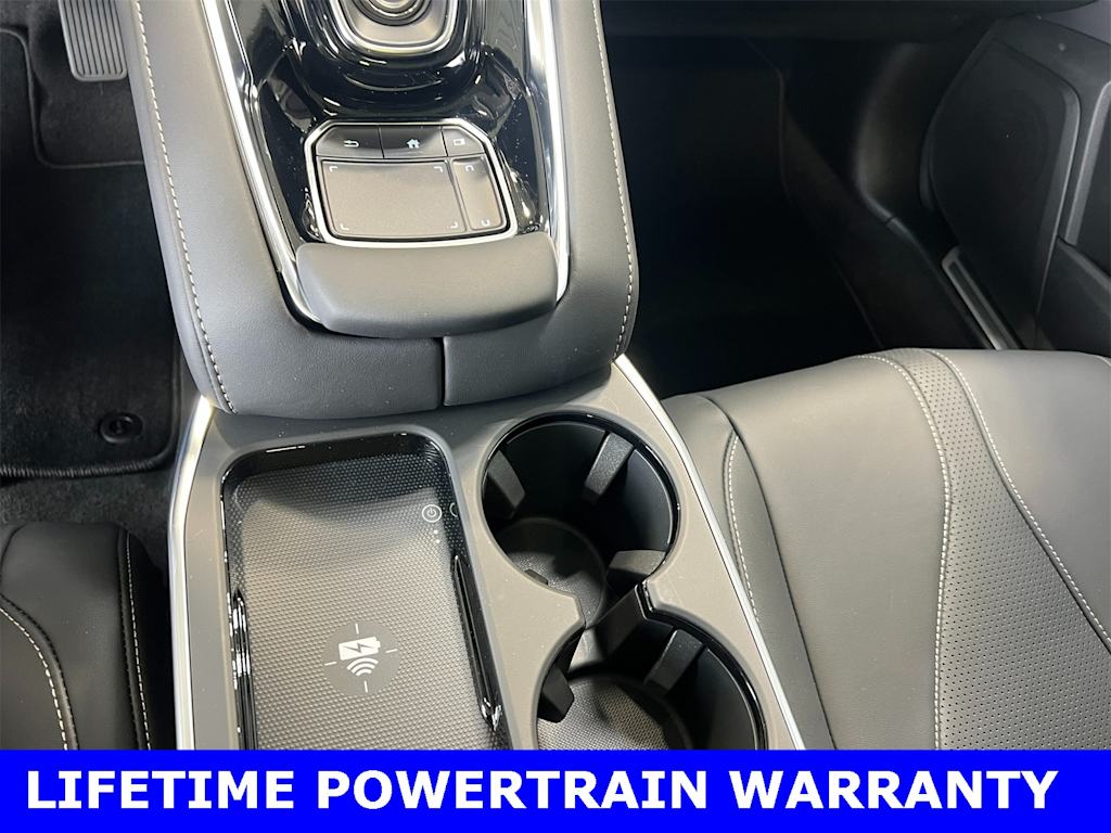 Thumbnail: 2025 Acura RDX - 16