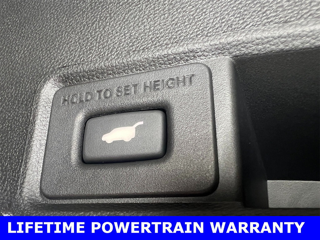 Thumbnail: 2025 Acura RDX - 34