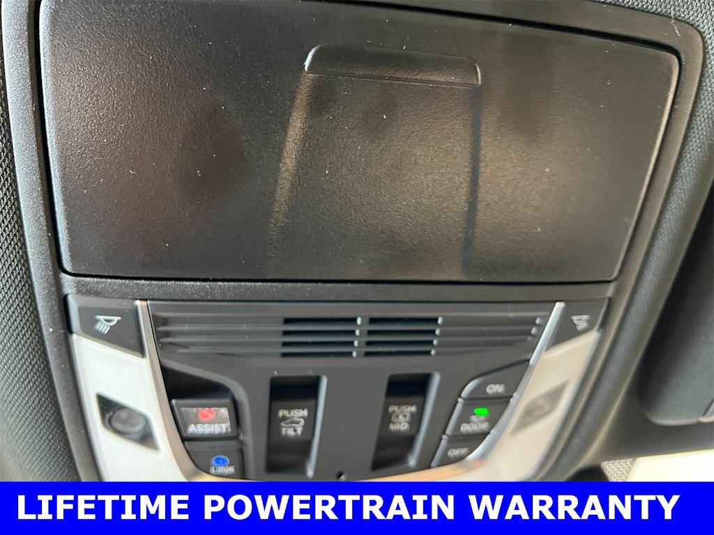 Thumbnail: 2025 Acura RDX - 29