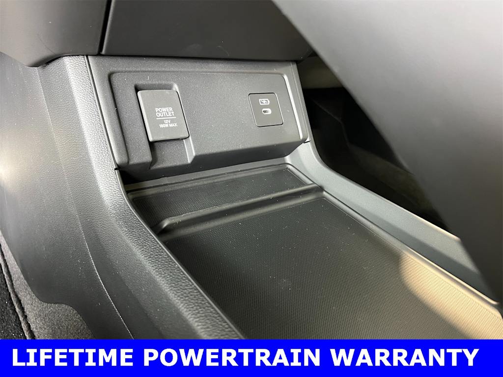 Thumbnail: 2025 Acura RDX - 30