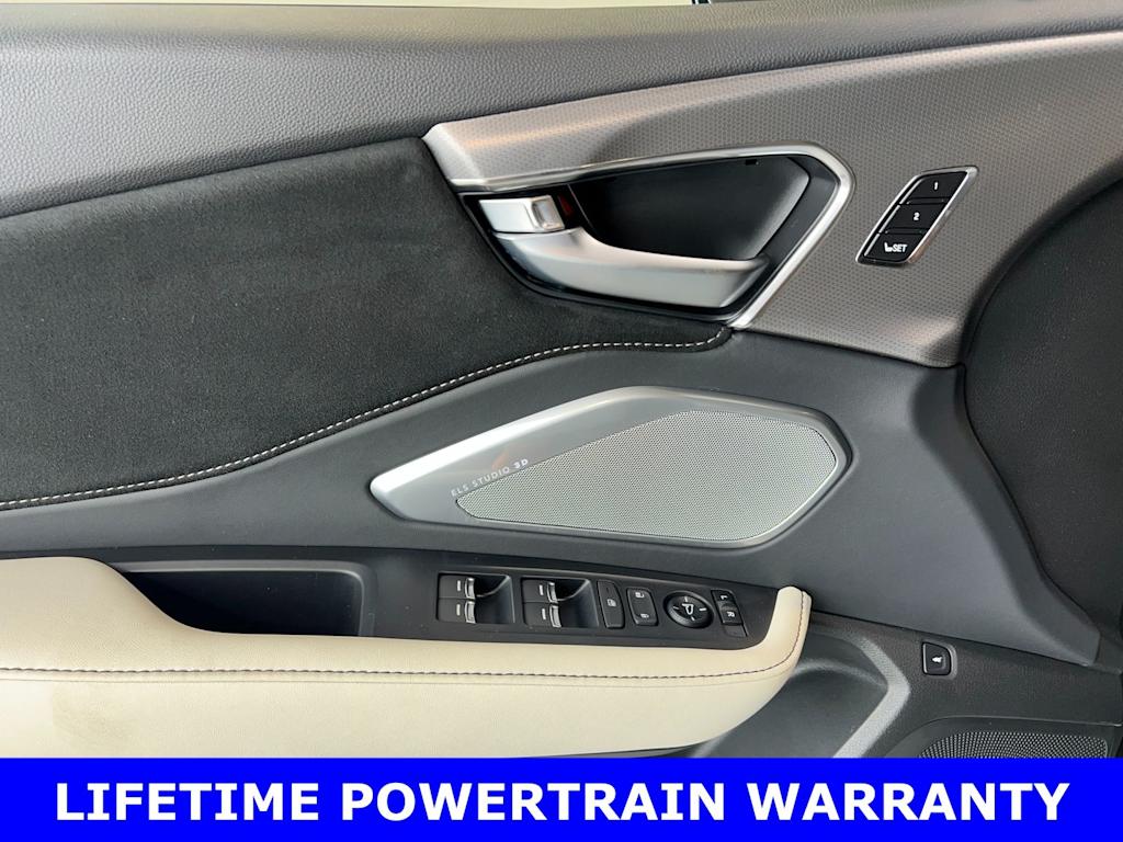 Thumbnail: 2025 Acura RDX - 25