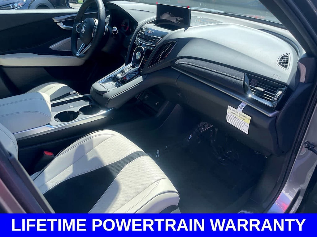 Thumbnail: 2025 Acura RDX - 9