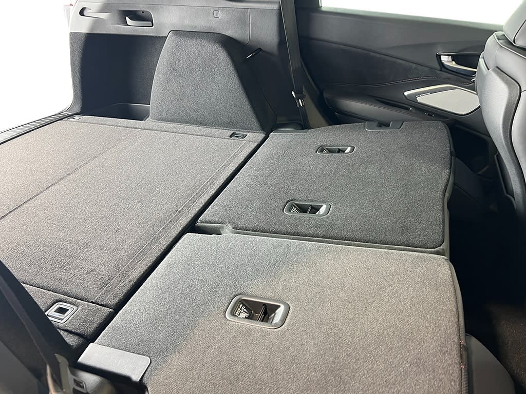 Thumbnail: 2025 Acura RDX - 12