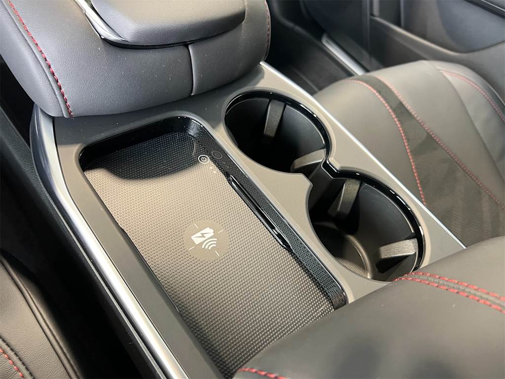 Thumbnail: 2025 Acura RDX - 16