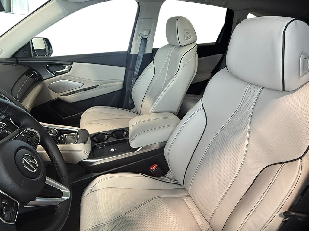 Thumbnail: 2025 Acura RDX - 10