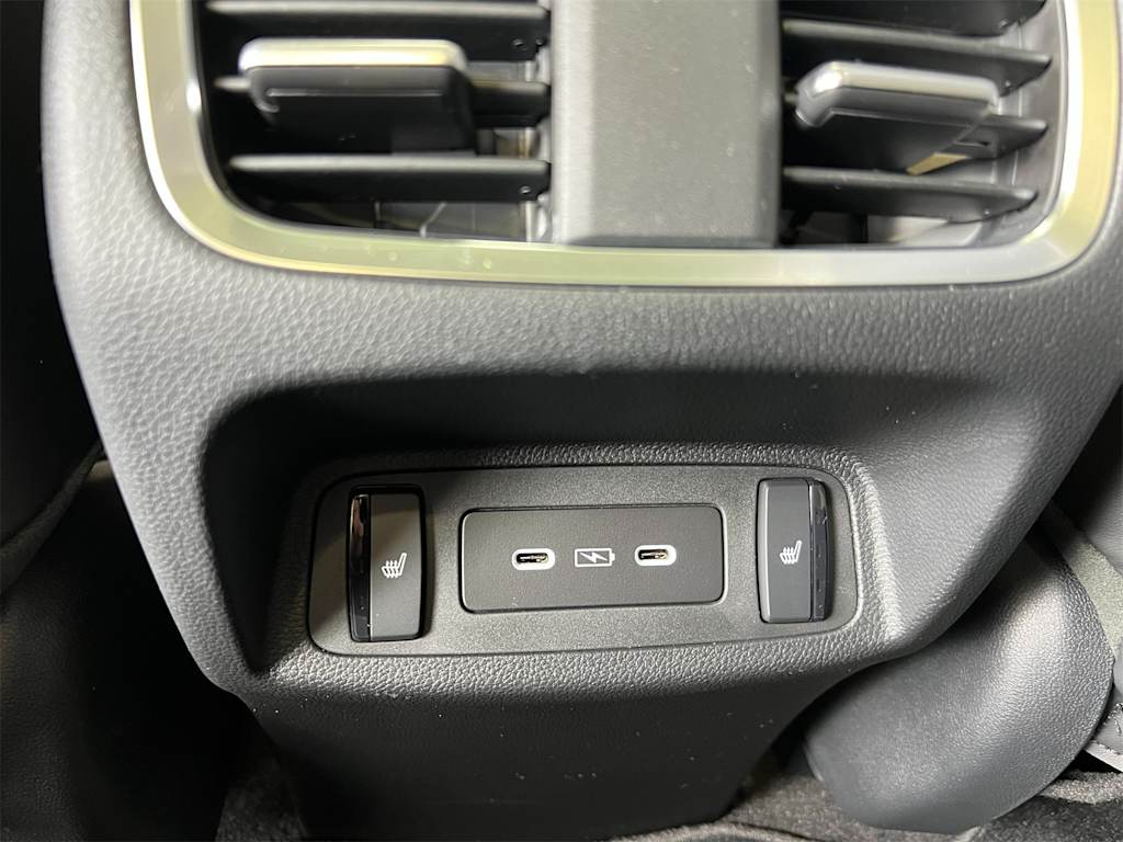 Thumbnail: 2026 Acura RDX - 33