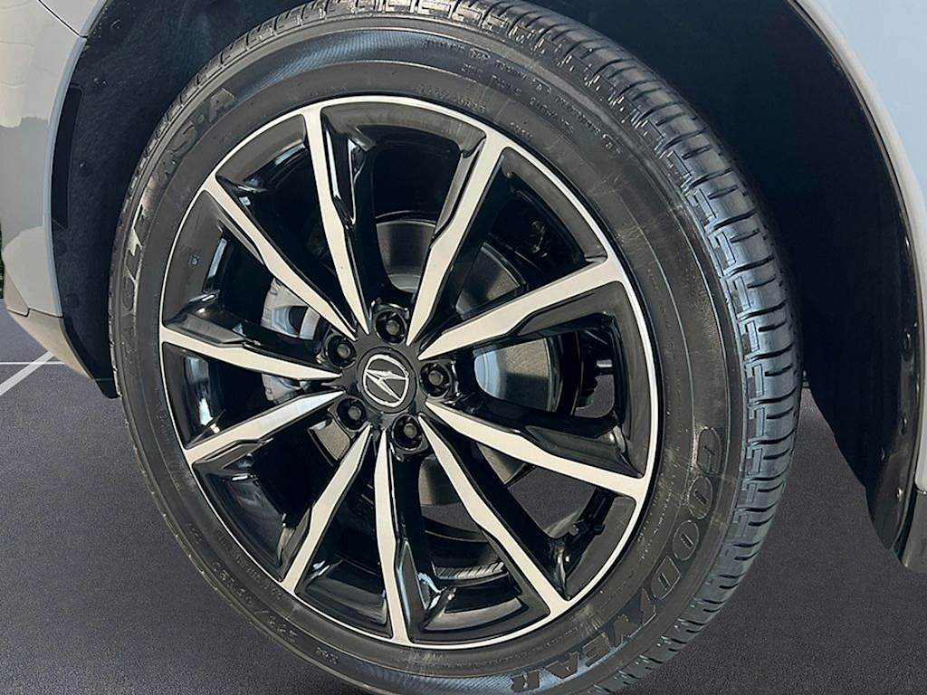 Thumbnail: 2026 Acura RDX - 8