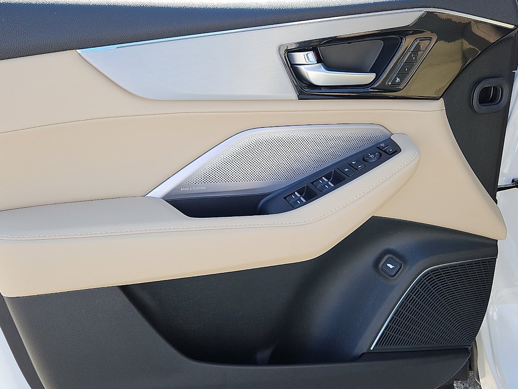 Thumbnail: 2026 Acura MDX - 17