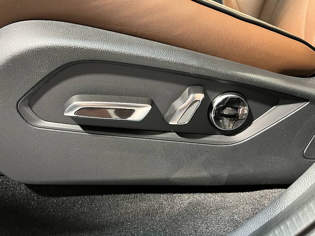 Thumbnail: 2026 Acura MDX - 22