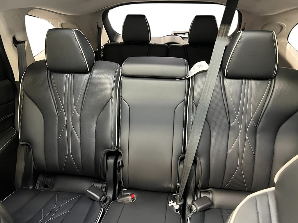 Thumbnail: 2026 Acura MDX - 12