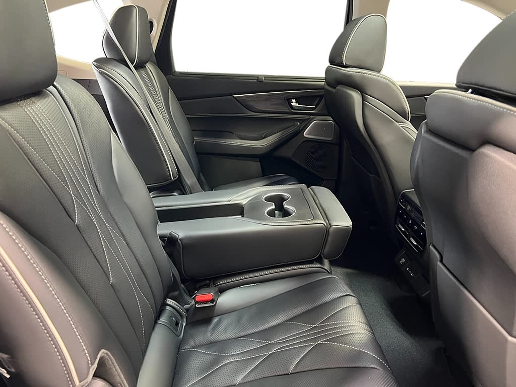 Thumbnail: 2026 Acura MDX - 38