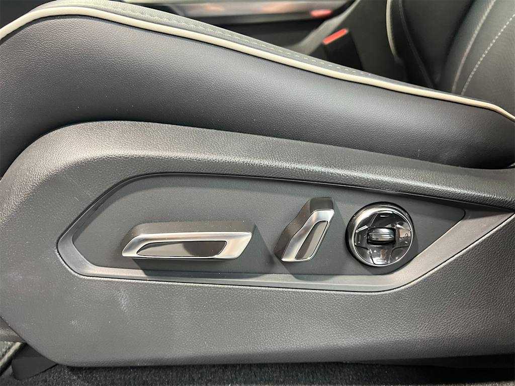 Thumbnail: 2026 Acura MDX - 21