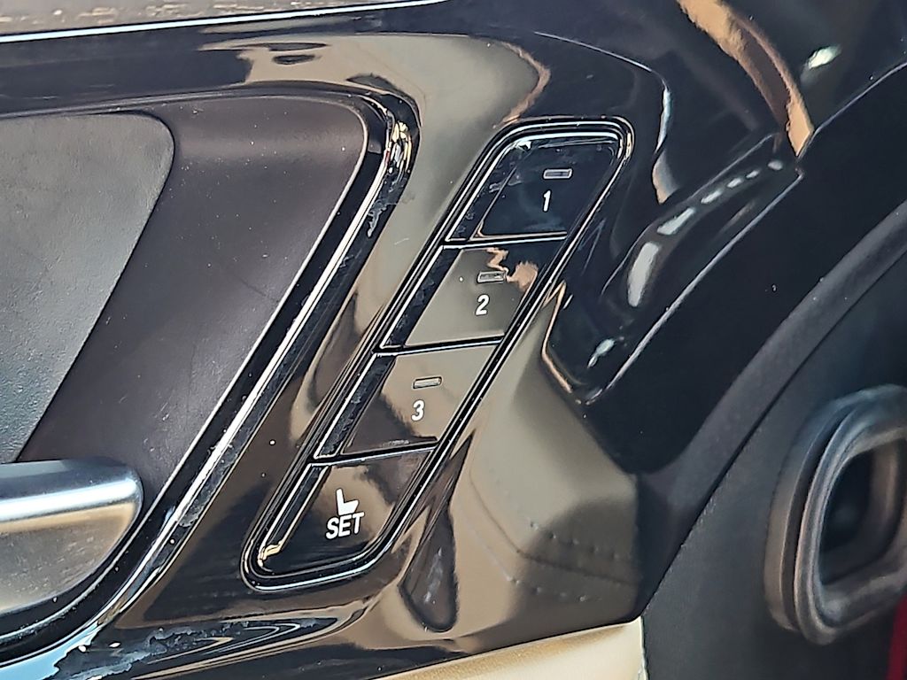 Thumbnail: 2022 Acura MDX - 30