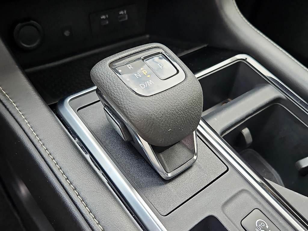 Thumbnail: 2022 Nissan Pathfinder - 14
