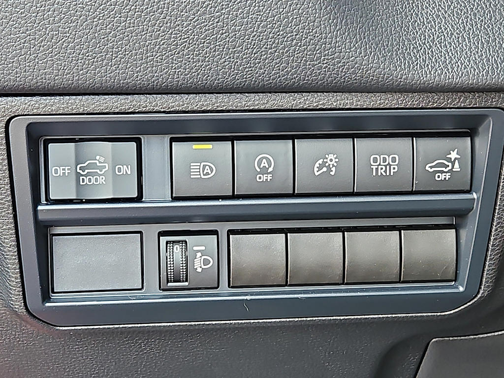 Thumbnail: 2025 Toyota Tundra - 28