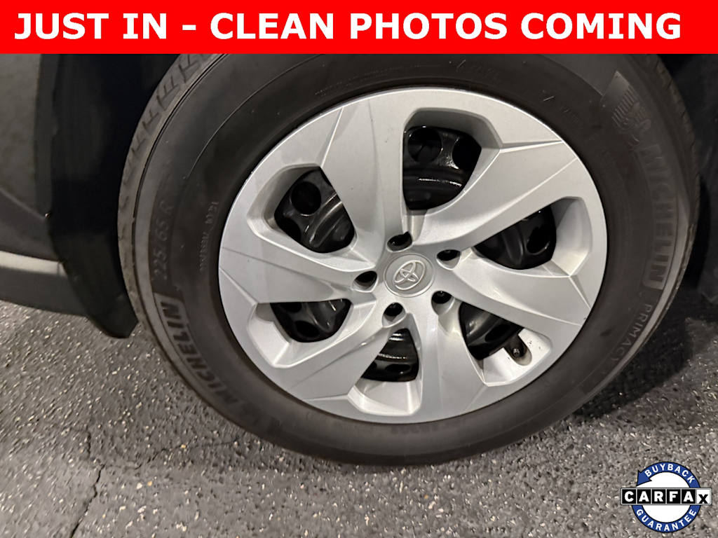 Thumbnail: 2019 Toyota RAV4 - 3