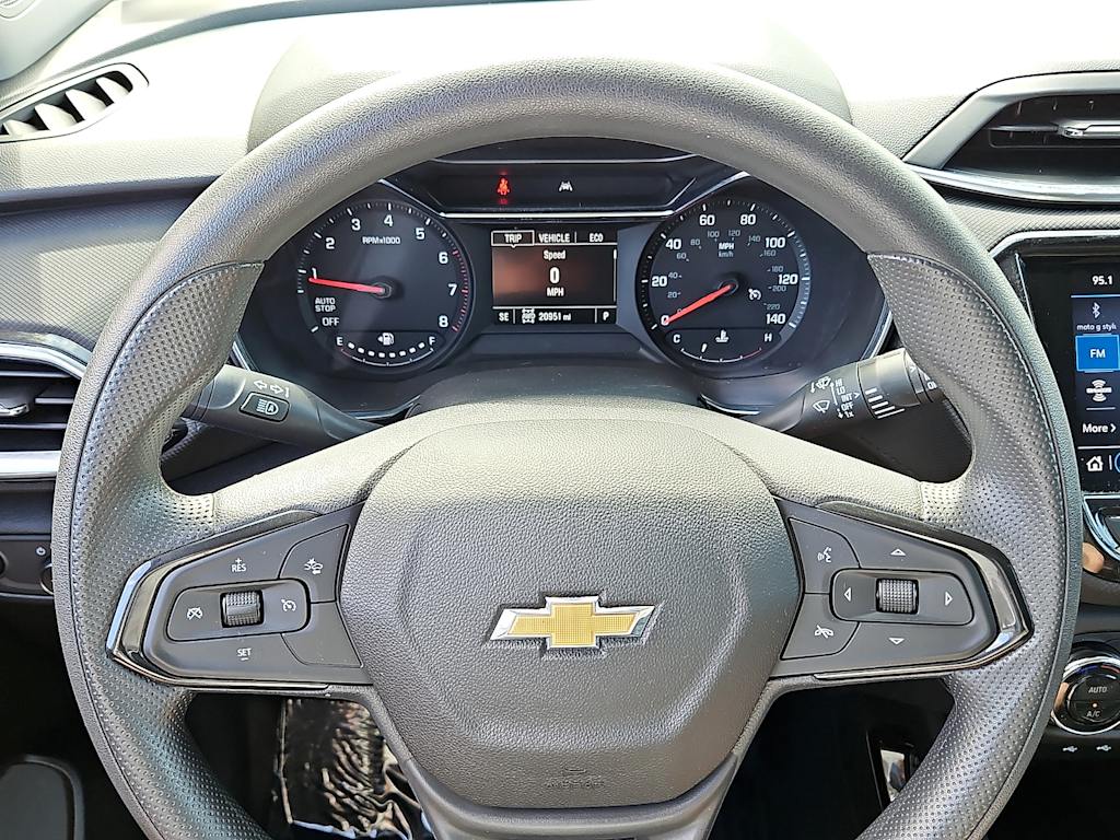 Thumbnail: 2023 Chevrolet TrailBlazer - 10