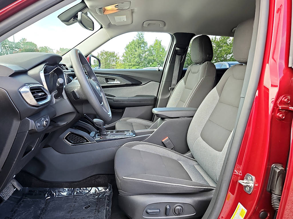 Thumbnail: 2023 Chevrolet TrailBlazer - 11