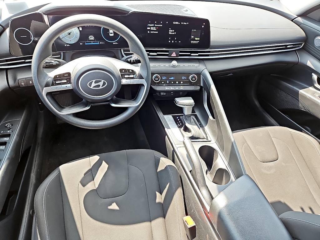 Thumbnail: 2024 Hyundai Elantra - 2
