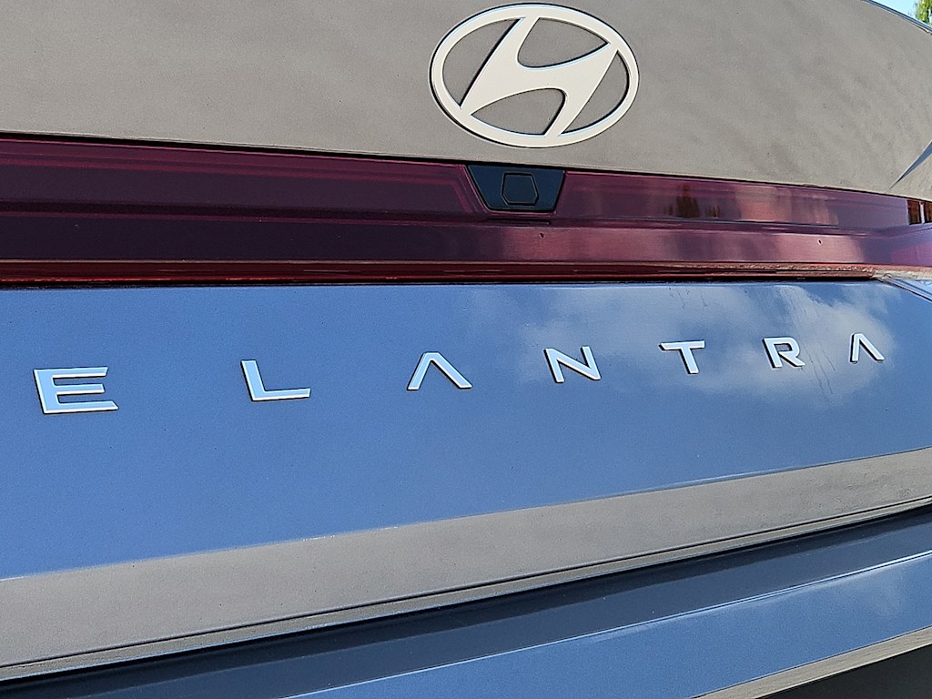 Thumbnail: 2024 Hyundai Elantra - 7