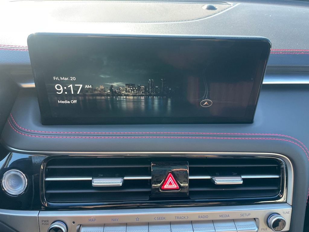 Thumbnail: 2025 Genesis G70 - 12