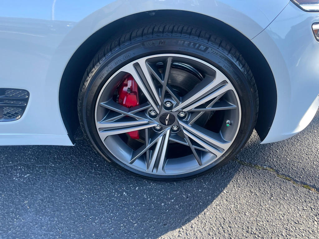 Thumbnail: 2025 Genesis G70 - 7