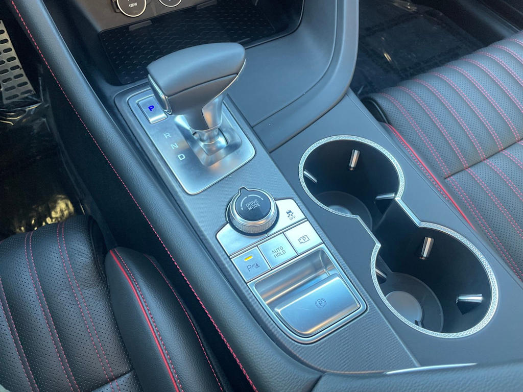 Thumbnail: 2025 Genesis G70 - 13