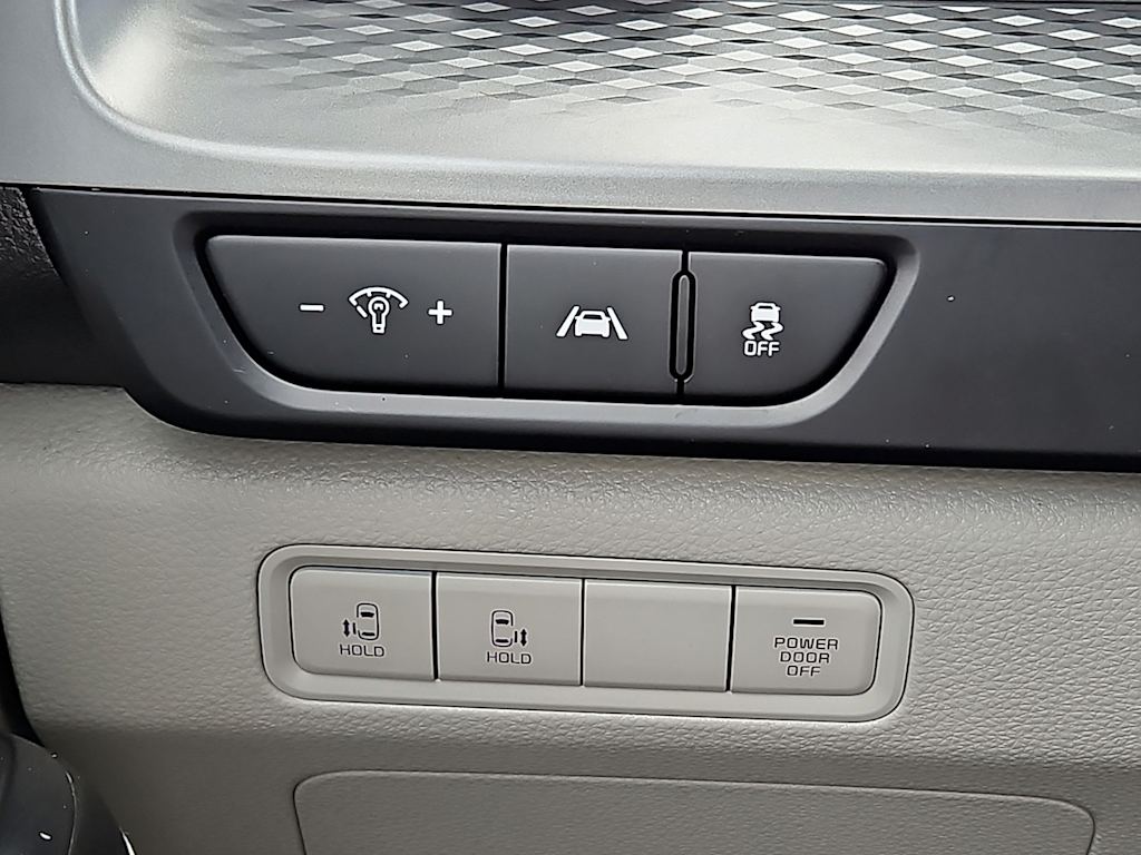 Thumbnail: 2023 Kia Carnival - 28