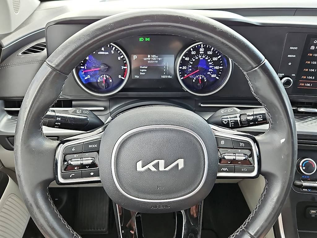 Thumbnail: 2023 Kia Carnival - 10