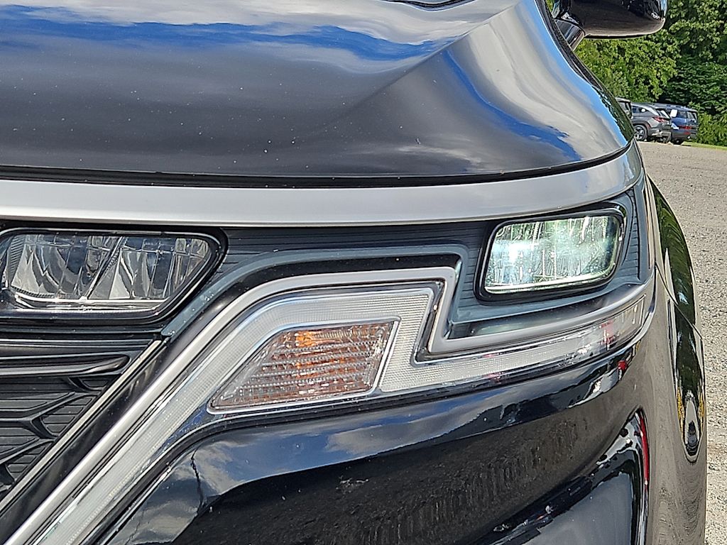 Thumbnail: 2023 Kia Carnival - 20