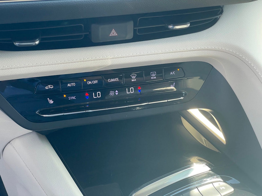 Thumbnail: 2023 Buick Envision - 23