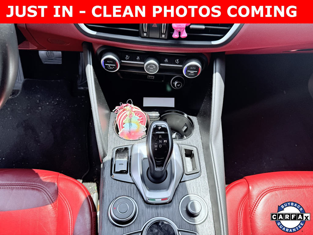 2020 Alfa Romeo Giulia Base 8