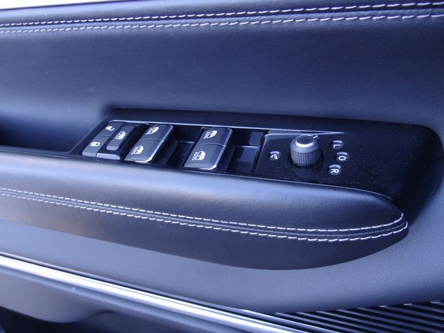 Thumbnail: 2024 Jeep Grand Wagoneer L - 26