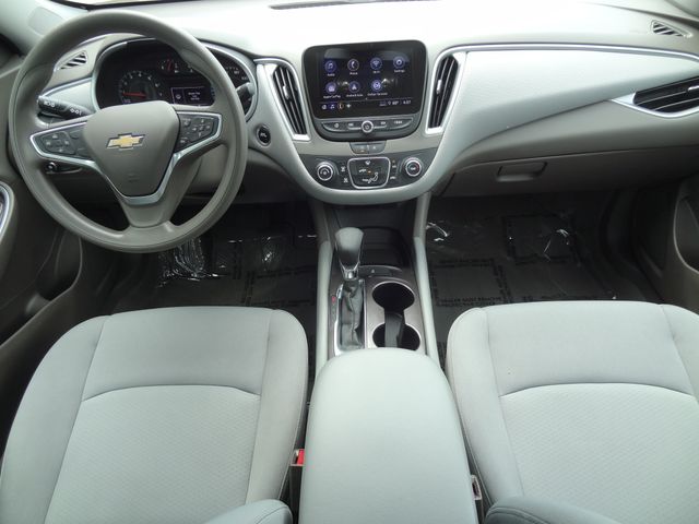 Thumbnail: 2022 Chevrolet Malibu - 2