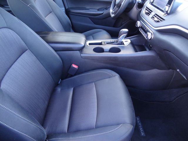 Thumbnail: 2023 Nissan Altima - 16