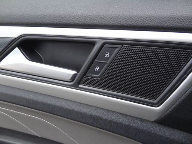 Thumbnail: 2023 Volkswagen Atlas - 25