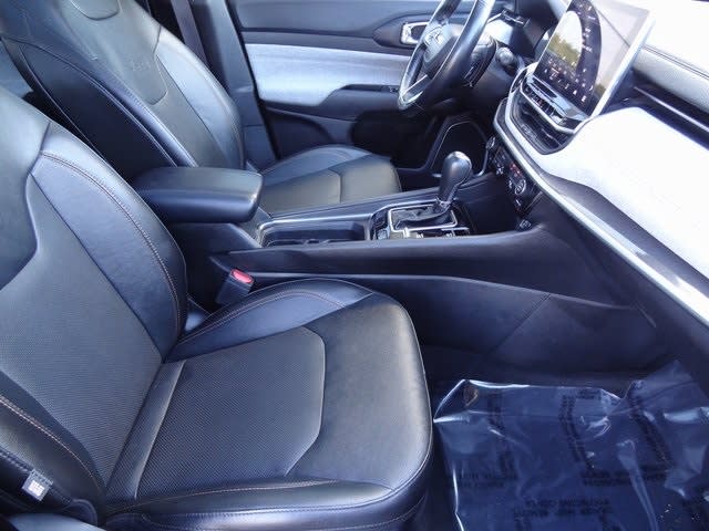 Thumbnail: 2022 Jeep Compass - 10