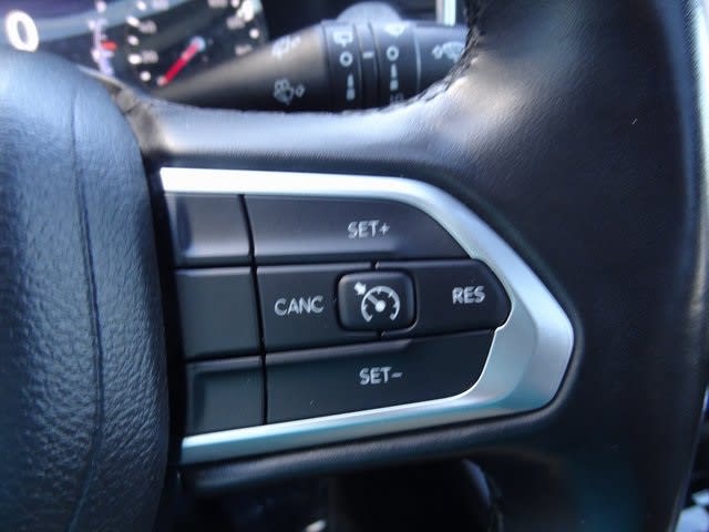 Thumbnail: 2022 Jeep Compass - 24