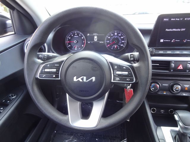 Thumbnail: 2023 Kia Forte - 9