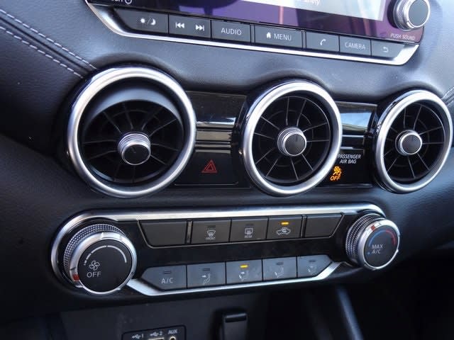 Thumbnail: 2022 Nissan Sentra - 16