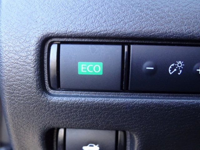 Thumbnail: 2022 Nissan Sentra - 8