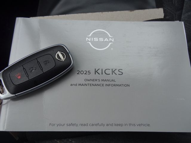Thumbnail: 2025 Nissan Kicks - 15